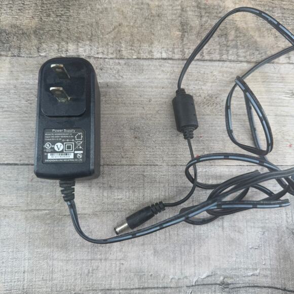 Shenzhen Power Supply 100-240V 50/60Hz - Picture 1 of 10